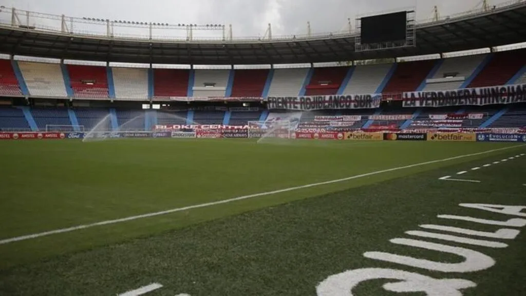 descubre toda la información sobre la final de la champions 2027: fecha, equipos clasificados, pronósticos y dónde ver el partido más esperado del fútbol europeo.
