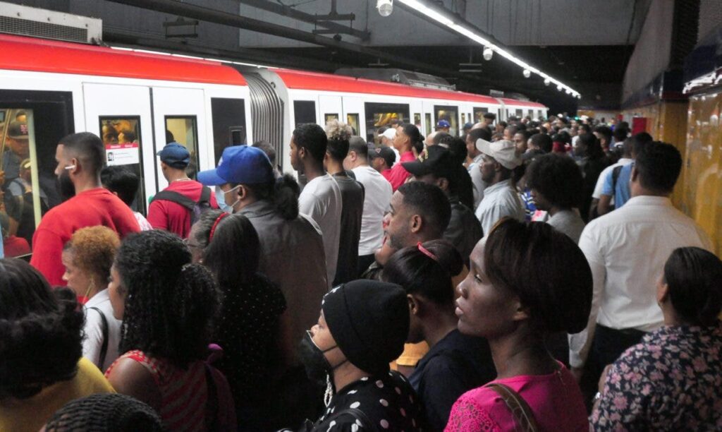 descubre cómo la inversión en sistemas de seguridad para el metro mejora la protección de pasajeros y operaciones. conoce las últimas tecnologías y beneficios de fortalecer la seguridad en el transporte subterráneo.