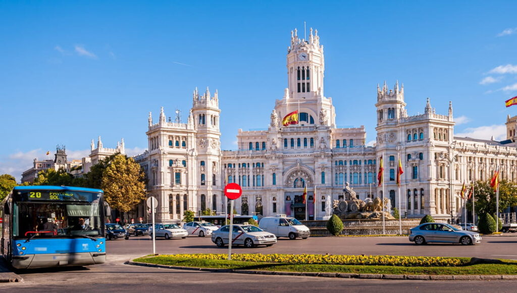 descubre por qué madrid está diciendo adiós a los apartamentos turísticos. analizamos las nuevas regulaciones y el impacto en el turismo y los residentes locales. toda la información que necesitas aquí.