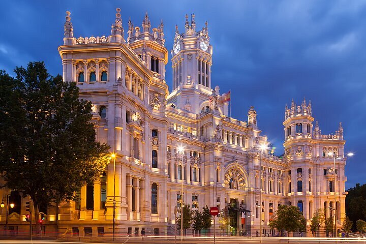 descubre cómo madrid destaca en la travel week, fusionando turismo sostenible con experiencias de lujo únicas para viajeros conscientes y exclusivos.