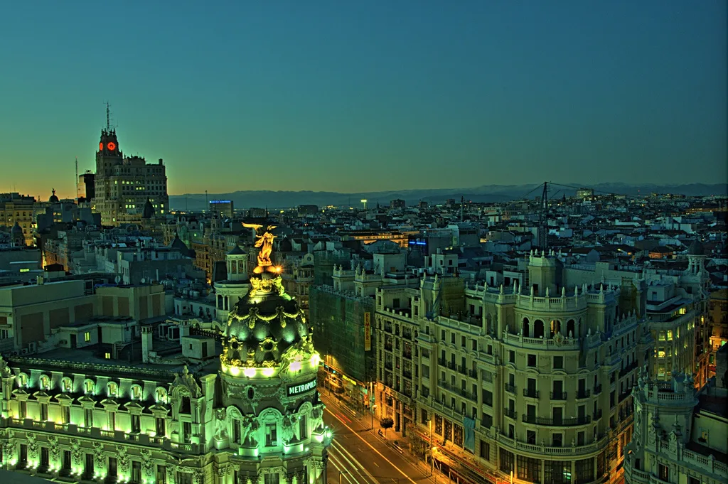 descubre los mejores conciertos en madrid y barcelona: información actualizada sobre eventos, artistas y fechas para disfrutar de la mejor música en vivo en las dos ciudades más importantes de españa.