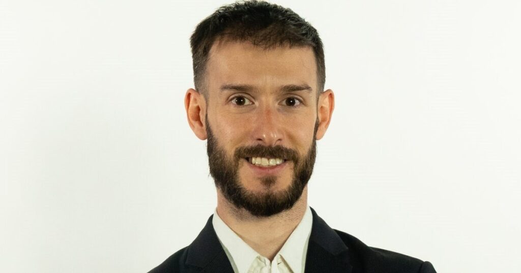 descubre por qué los salarios en madrid son insuficientes para cubrir el coste de vida actual y cuáles son las consecuencias para sus habitantes. análisis y soluciones propuestas.