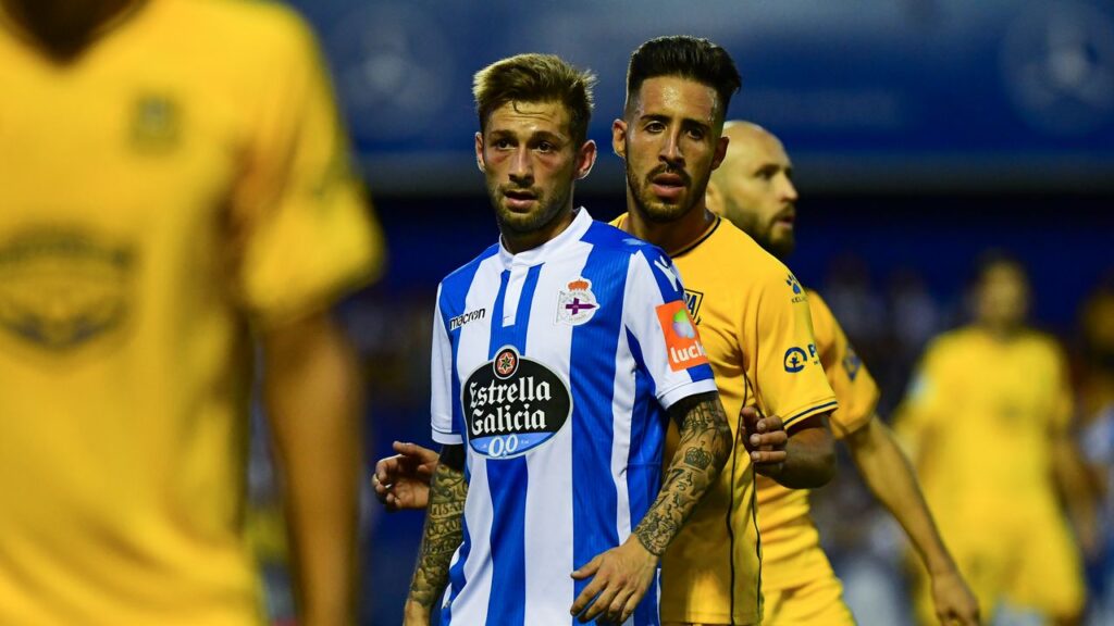 descubre cómo el alcorcón se prepara para mostrar su mejor versión frente al algeciras en un partido clave de la temporada. noticias, previa y análisis del encuentro.