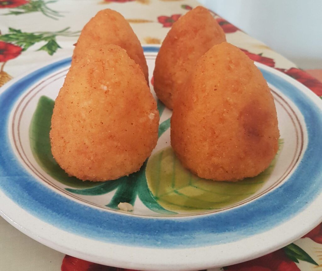 descubre arancine 2025 en aranjuez: un festival único que une cine y cultura en un entorno histórico. no te pierdas las mejores proyecciones, encuentros con cineastas y actividades para todos los públicos.