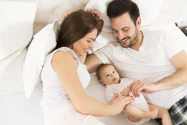descubre todas las ayudas y subvenciones disponibles en madrid para el nacimiento o adopción de hijos. infórmate sobre los requisitos, trámites y beneficios a los que puedes acceder en 2024.