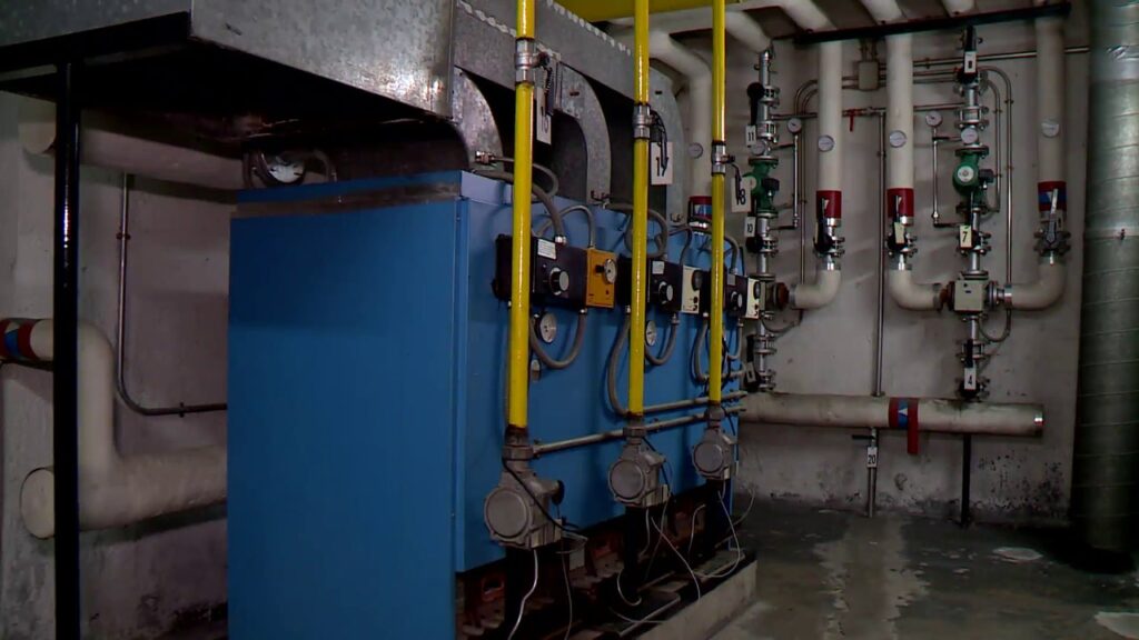 la calefacción comunitaria vuelve a orcasitas, ofreciendo calor eficiente y sostenible para todos los vecinos. descubre cómo esta iniciativa mejora la calidad de vida en la comunidad.