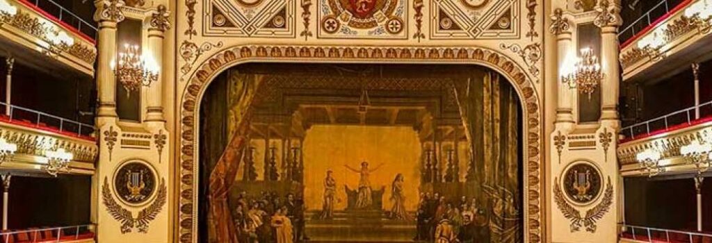 el banco de españa abre sus puertas al público, ofreciendo una oportunidad única para conocer su historia, arquitectura y funciones en la economía española.