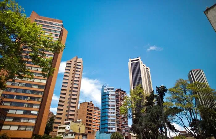 la luz aumenta un 40% este domingo, afectando los costos de electricidad y el presupuesto familiar. infórmate sobre las causas y cómo prepararte para este cambio.