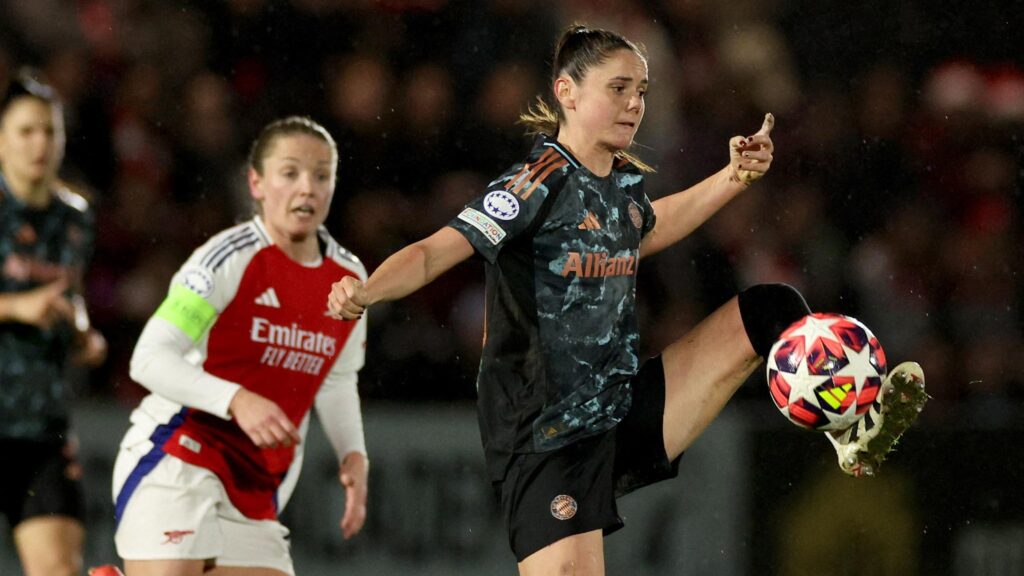 berkani guía a women in black a los octavos de final de la eurocup, demostrando su liderazgo y habilidad en la competición europea.