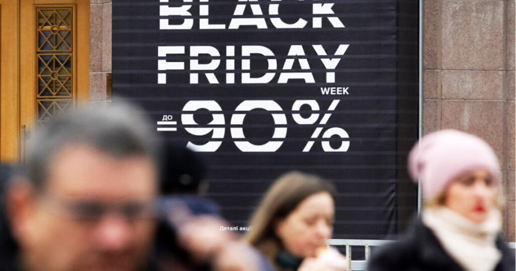 el black friday impulsa el consumo en madrid alcanzando 685 millones de euros, marcando un récord en ventas y promoción del comercio local.