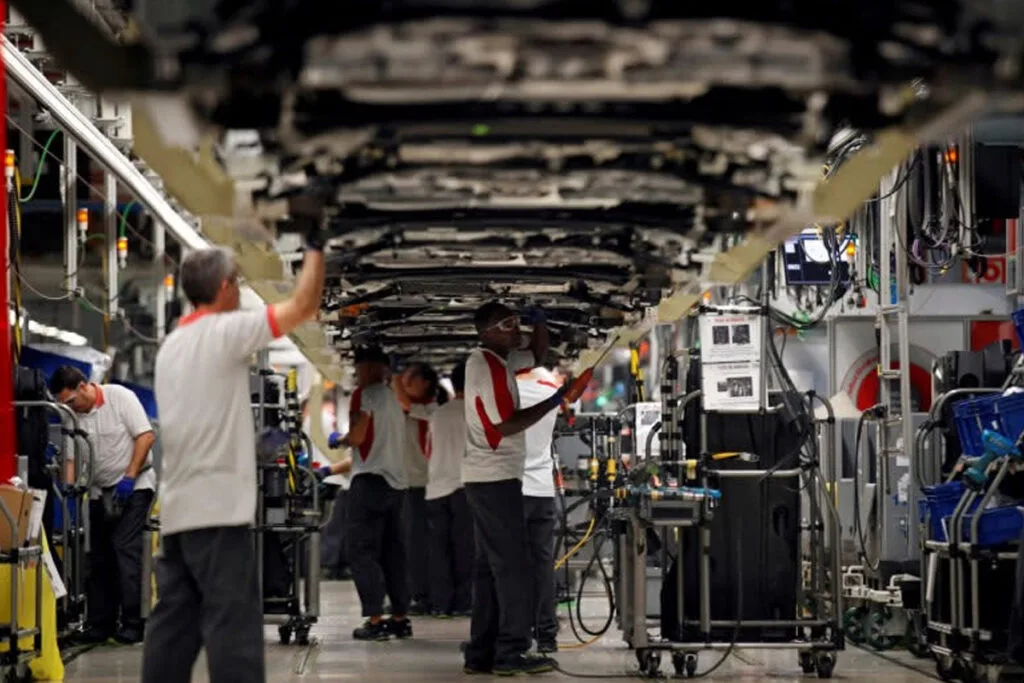 descubre cómo el desempleo en madrid ha alcanzado su nivel más bajo desde 2007, indicando una mejora significativa en el mercado laboral y nuevas oportunidades para los trabajadores.