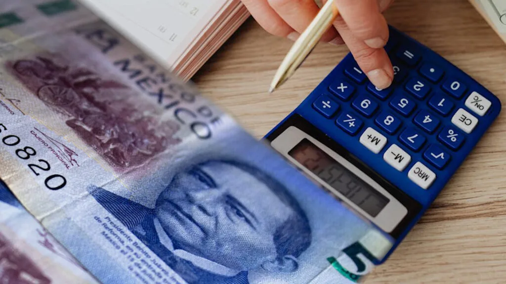 descubre el porcentaje de españoles que enfrentan retos económicos y estrés financiero en 2026, análisis detallado de la situación financiera y consejos para mejorar tu bienestar económico.
